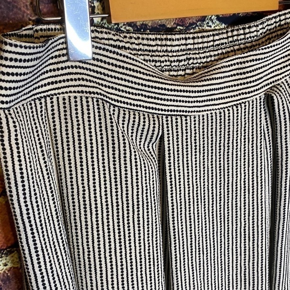 Max Studio Midi Flow Black & White Skirt Size L - Picture 6 of 7